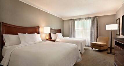 Embassy Suites by Hilton Brunswick Room Type - 2 QUEEN BED SUITE NS