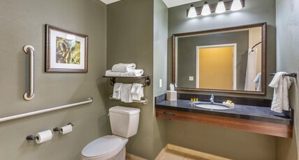Best Western Plus Chandler Hotel & Suites Room Type - Accessible - Suite 2 Queen, Mobility Accessible, Bathtub, Kitchen, Non-Smoking, Full Breakfast Best Western Plus Chandler Hotel & Suites Room Type - Accessible - Suite 2 Queen, Mobility Accessible, Bathtub, Kitchen, Non-Smoking, Full Breakfast