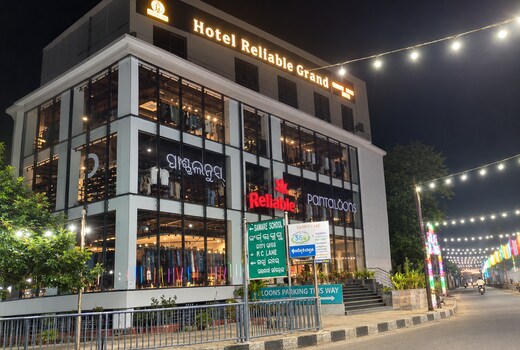 Hotel Reliable Grand