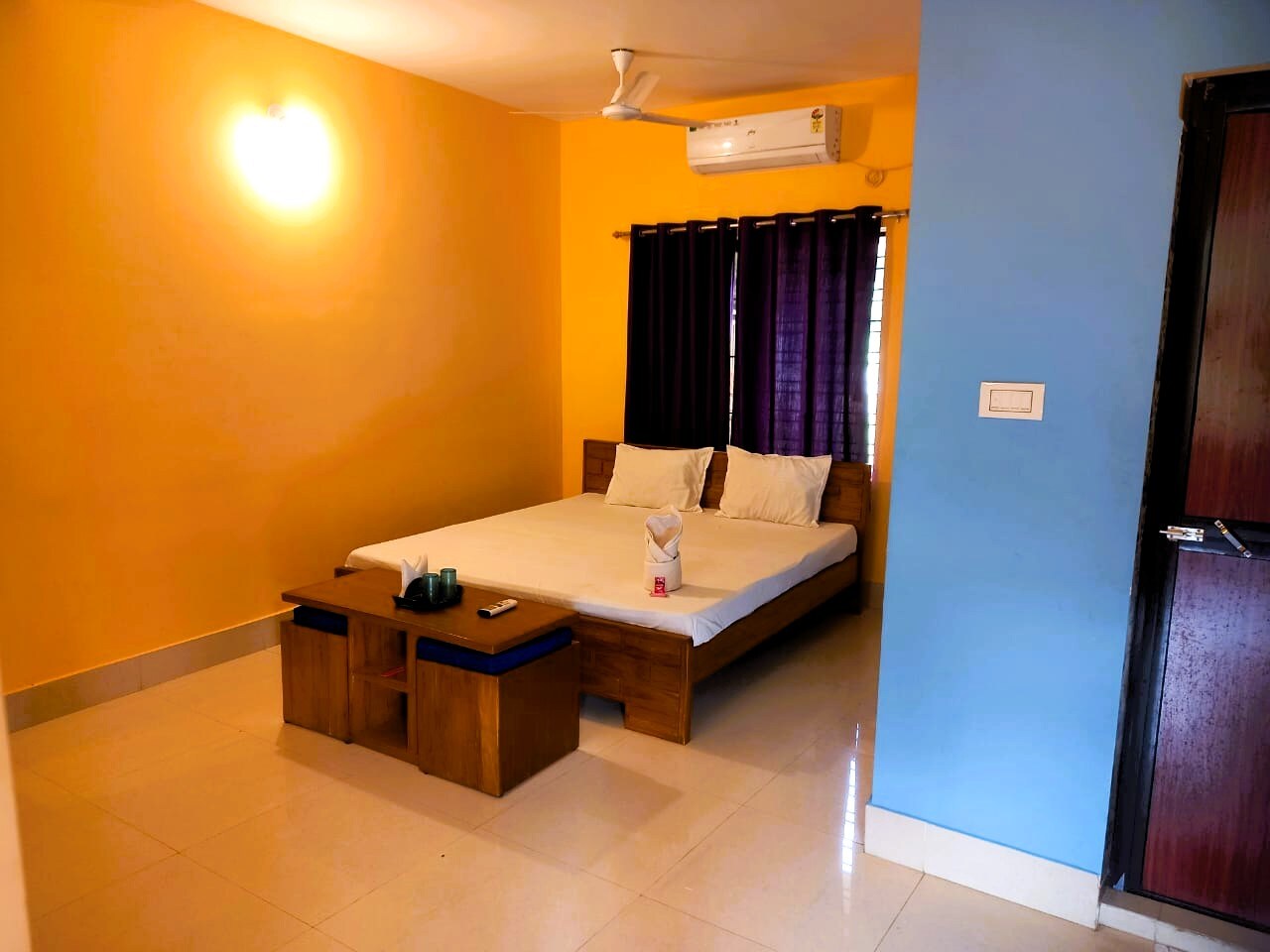 Golden Dreams resort - Tap to explore photos
