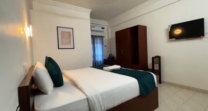Eyden Residency Room Type - AC STANDARD ROOM
