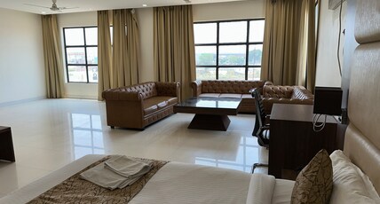 KALIKA HAVELI Room Type - HAVELI SUITE- 101