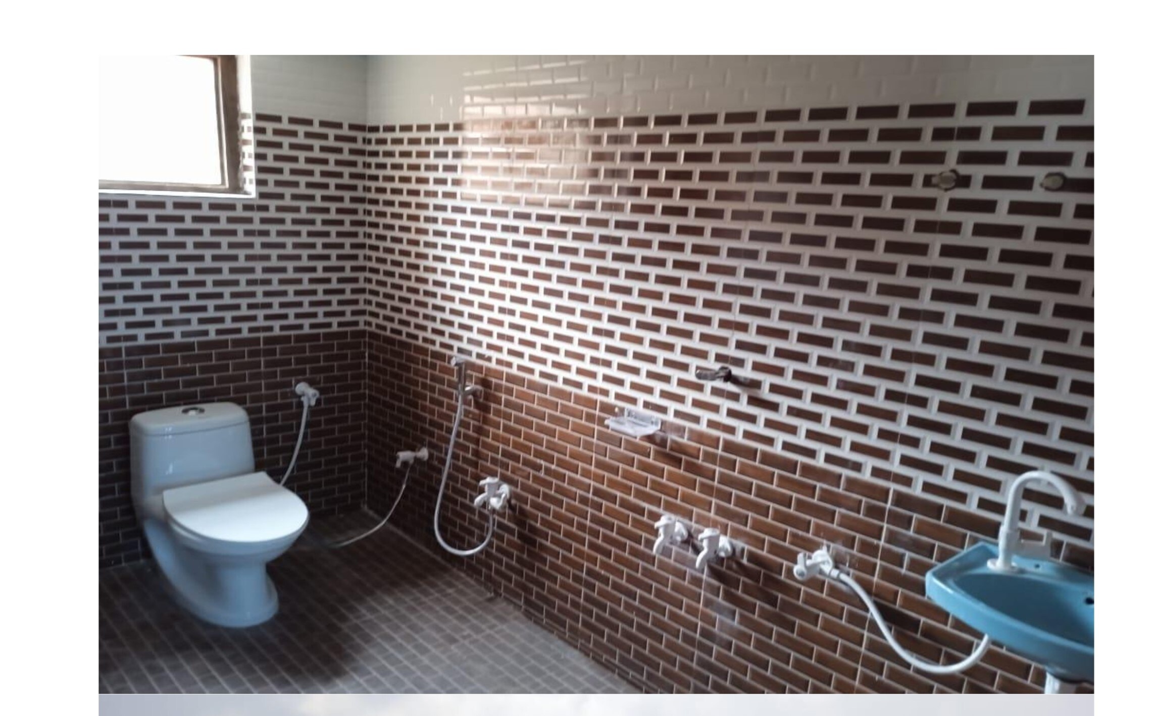 Redfield homestay - Tap to explore photos