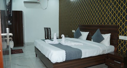 Hotel the Chandigarh Room Type - AC Deluxe Double Room
