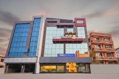 FabHotel Gold Inn - Janakpuri