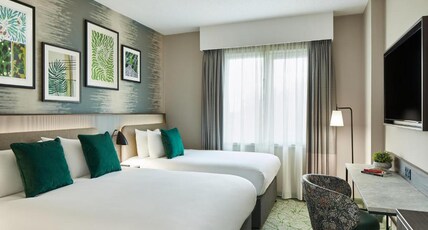 Leonardo Royal Hotel Glasgow Room Type - Superior Room with Double and Single Leonardo Royal Hotel Glasgow Room Type - Superior Room with Double and Single