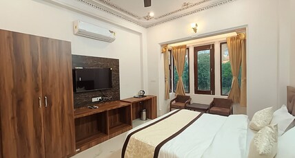 Hotel Praful Palace Room Type - Deluxe Room