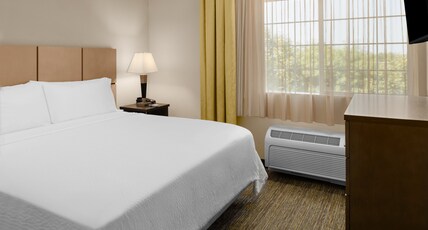 Candlewood Suites TURLOCK, an IHG hotel Room Type - 1 King Bed 1 Bedroom Suite