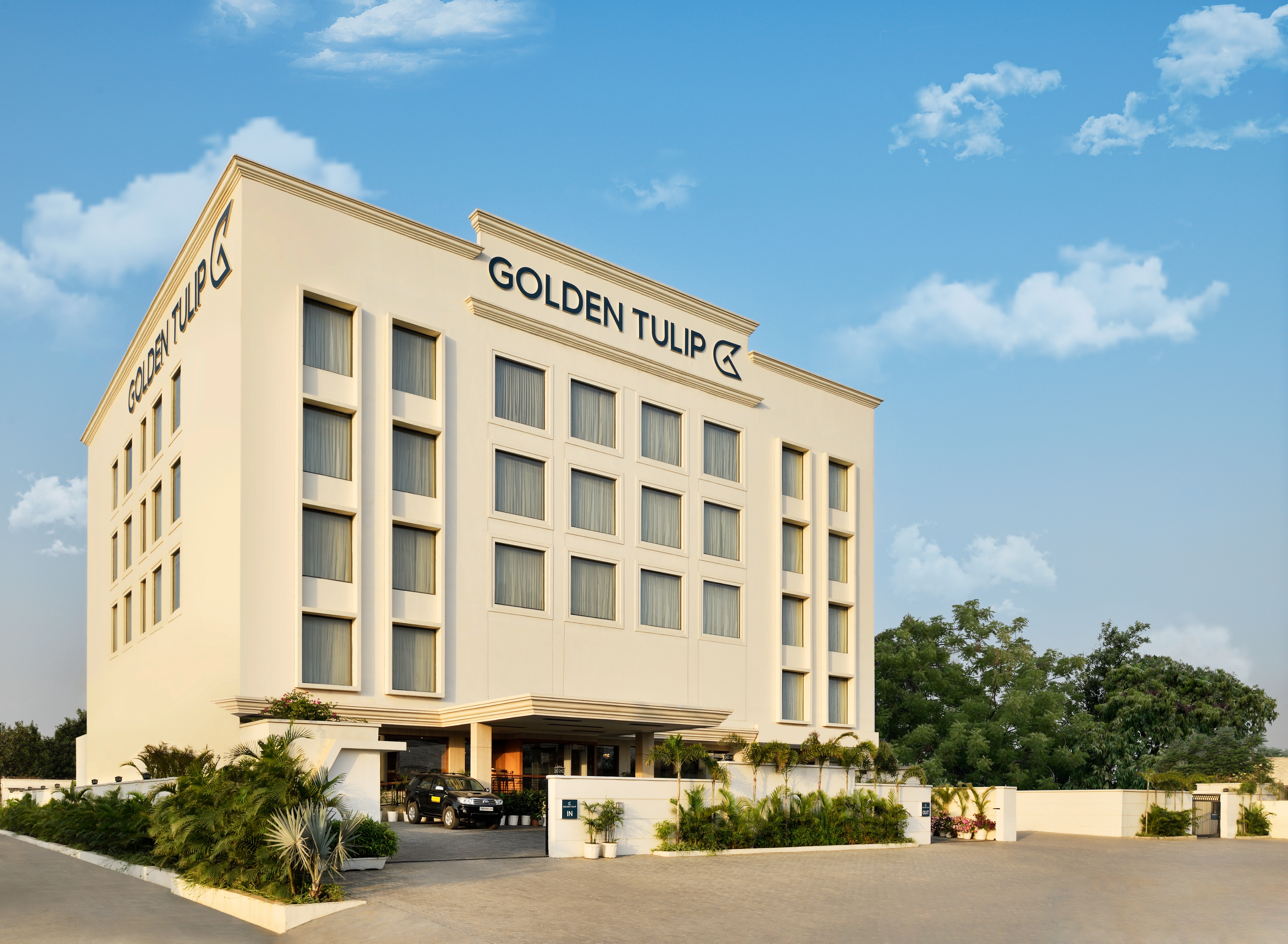 Golden Tulip Jalandhar - Tap to explore photos