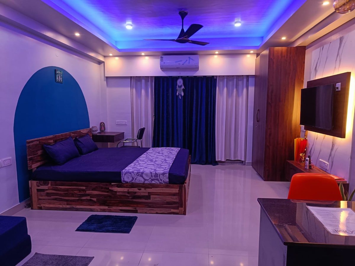 Siddha SkyView Studio Pool Near Airport CC2 Mall - Tap to explore photos