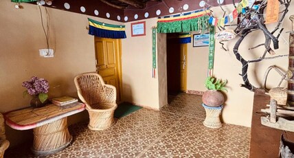 Namsay Homestay By StayApart Room Type - Family room ( 5 Pax)