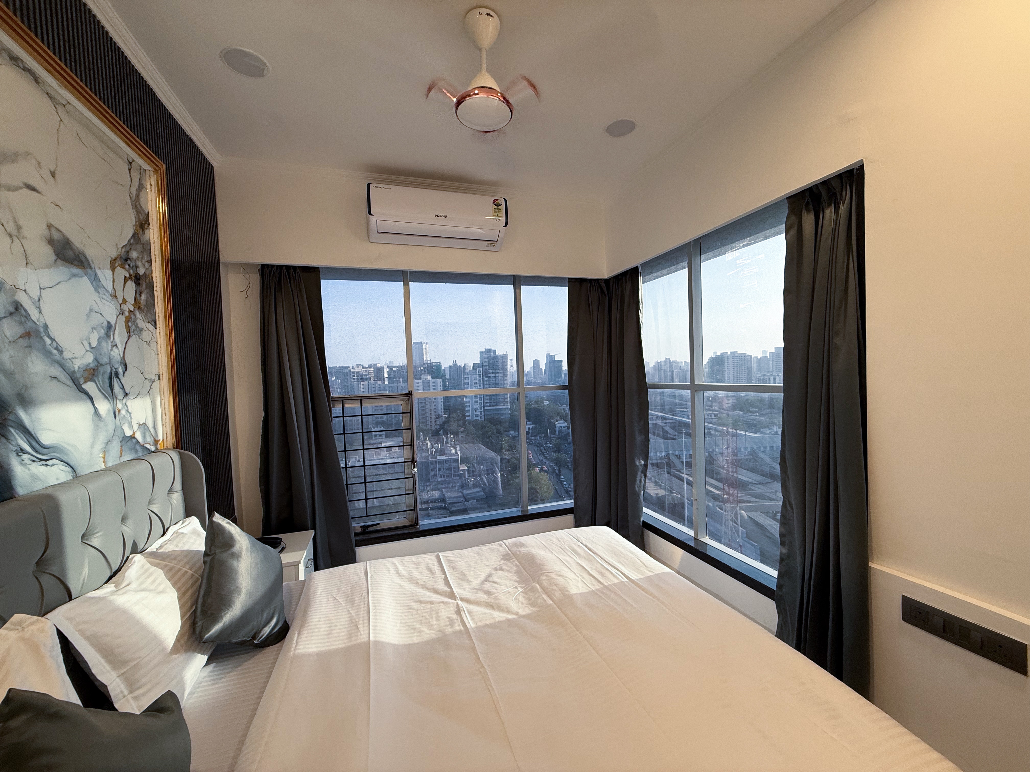 Astha Home The Borivali Suite - Tap to explore photos