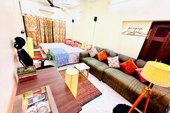 The Family Suites Near Lucknow University & Vishwavidyalaya Metro Station