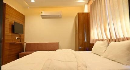 Hotel Naman Inn Room Type - Deluxe Room