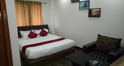 Hotel Aastha Palace Room Type - Super Executive Room (AC)