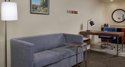 Hampton Inn & Suites by Hilton Phoenix-Surprise Room Type - 1KNG STUDIO SOFABED NOSMOK
