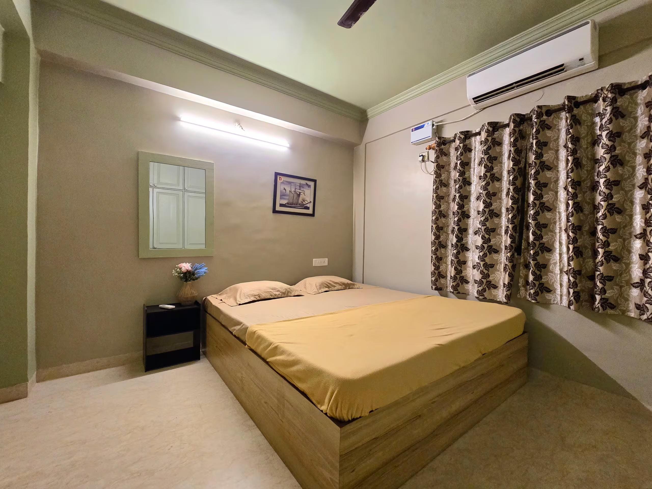 Sundowner 1BHK|5 min Beach|Vibe Veranda Chill hall - Tap to explore photos