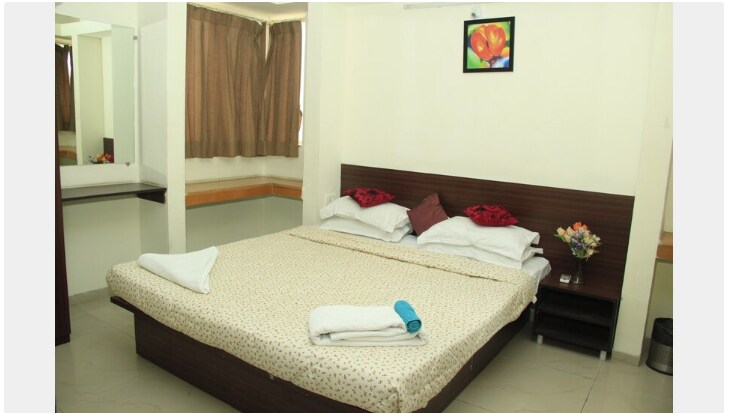 Cosmos Luxury 1 BHK Apartment in Kharadi - Tap to explore photos