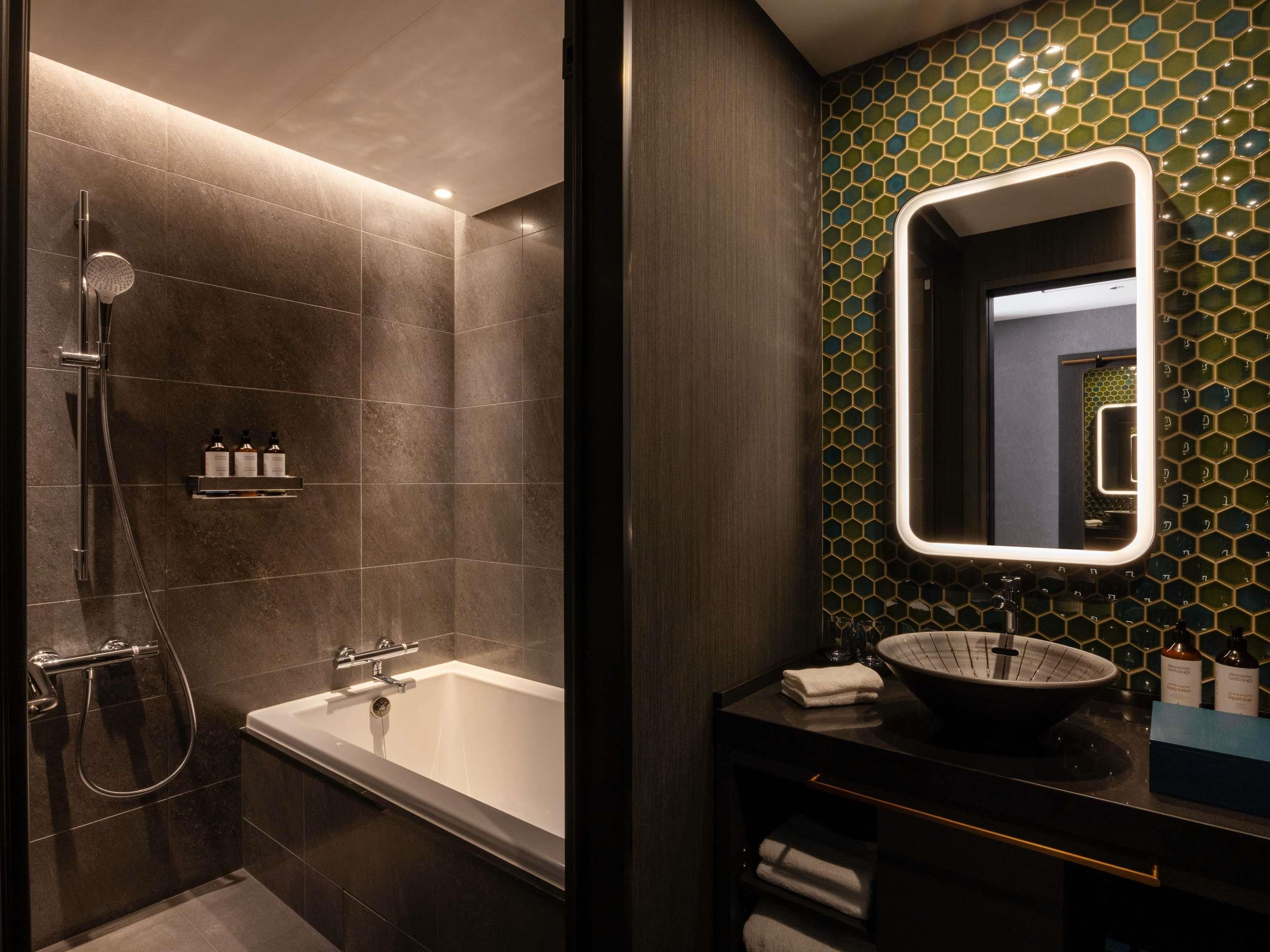 Mercure Tokyo Haneda Airport - Tap to explore photos