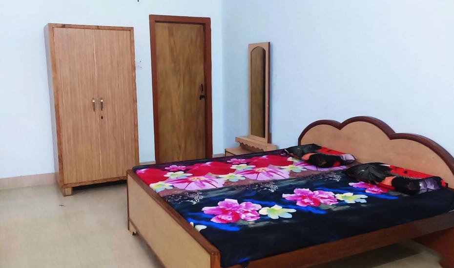 Hotel Dolly Resort - Tap to explore photos