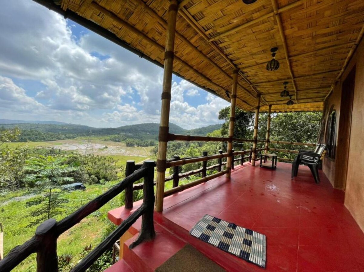 Angels Nest Holiday Home - Tap to explore photos