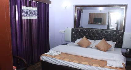 Hotel Paradise Room Type - Deluxe Room