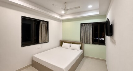 Hotel Sunview Kolkata Room Type - AC Premium Double Room 