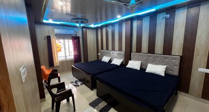 Hotel Yash Dham/ Walking Distance To Ram janamBhumi Room Type - Purushottam Ram Room