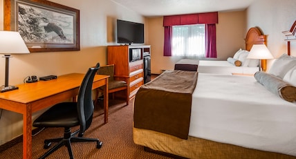 Best Western Bidarka Inn Room Type - 2 Queen Beds, Non-Smoking, 3 Queen Pillowtop Beds, 32-Inch Television, Microwave And Refrigerator, F Best Western Bidarka Inn Room Type - 2 Queen Beds, Non-Smoking, 3 Queen Pillowtop Beds, 32-Inch Television, Microwave And Refrigerator, F