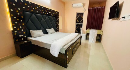 Hotel green park Room Type - Deluxe