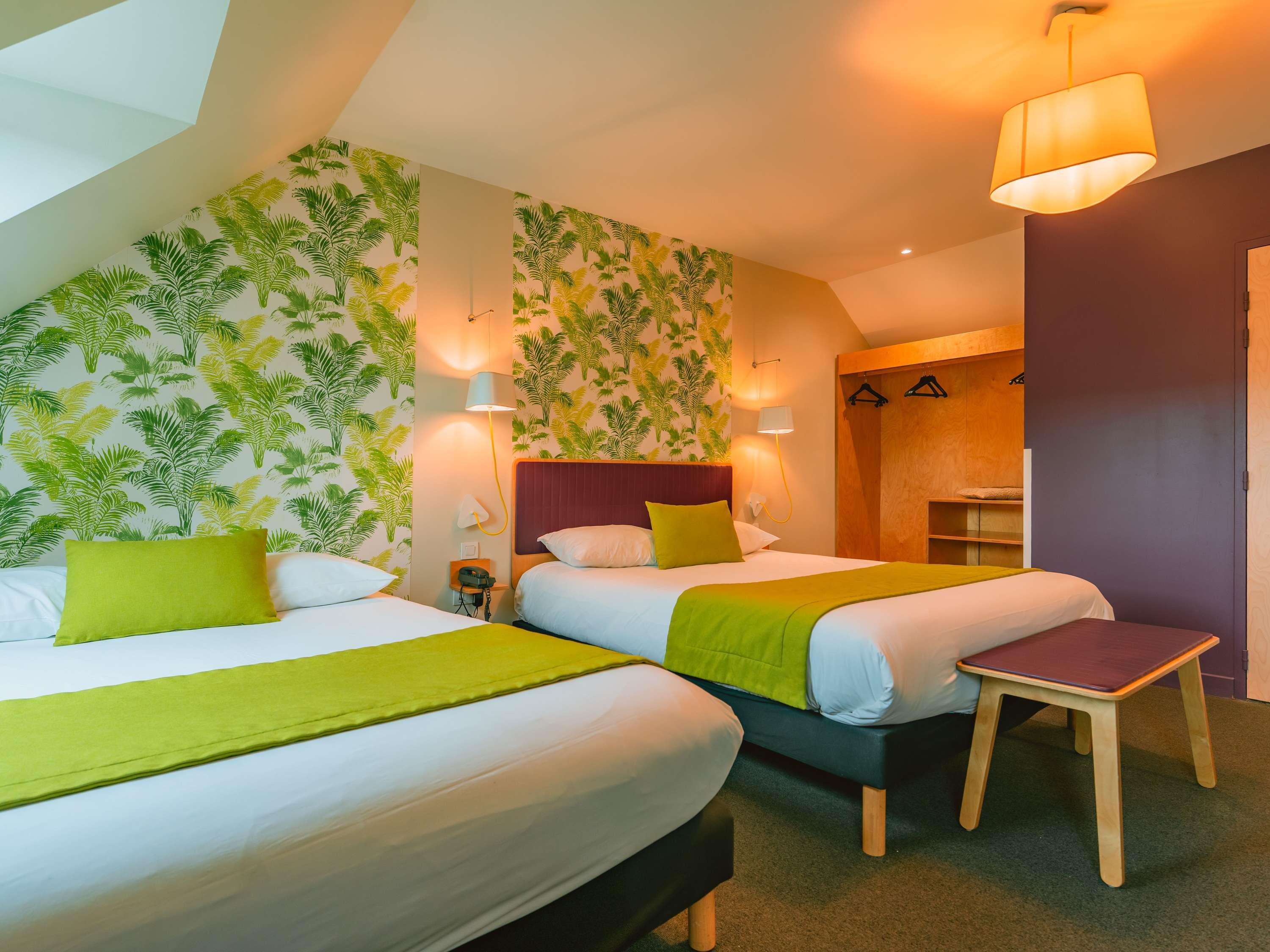 ibis Styles Calais Centre - Tap to explore photos