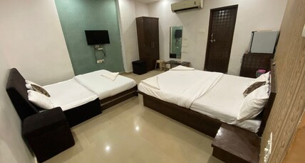 SwagStay Hotel Avadh, Nagpur Room Type - Twin Bed Room