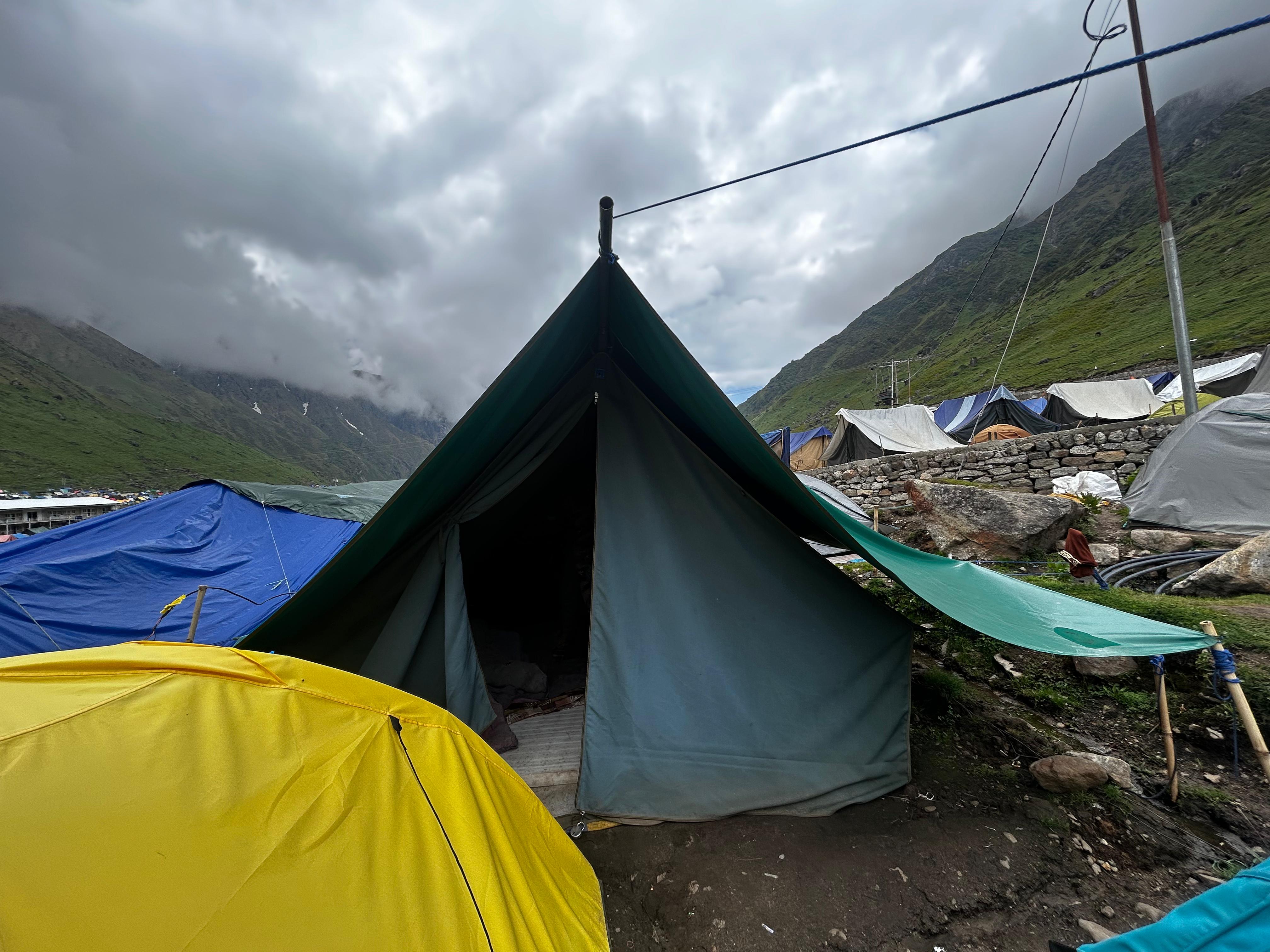 SGK Backpackers - Tap to explore photos