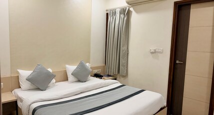 HARI HARAN PRESTIGE Room Type - Economy Room