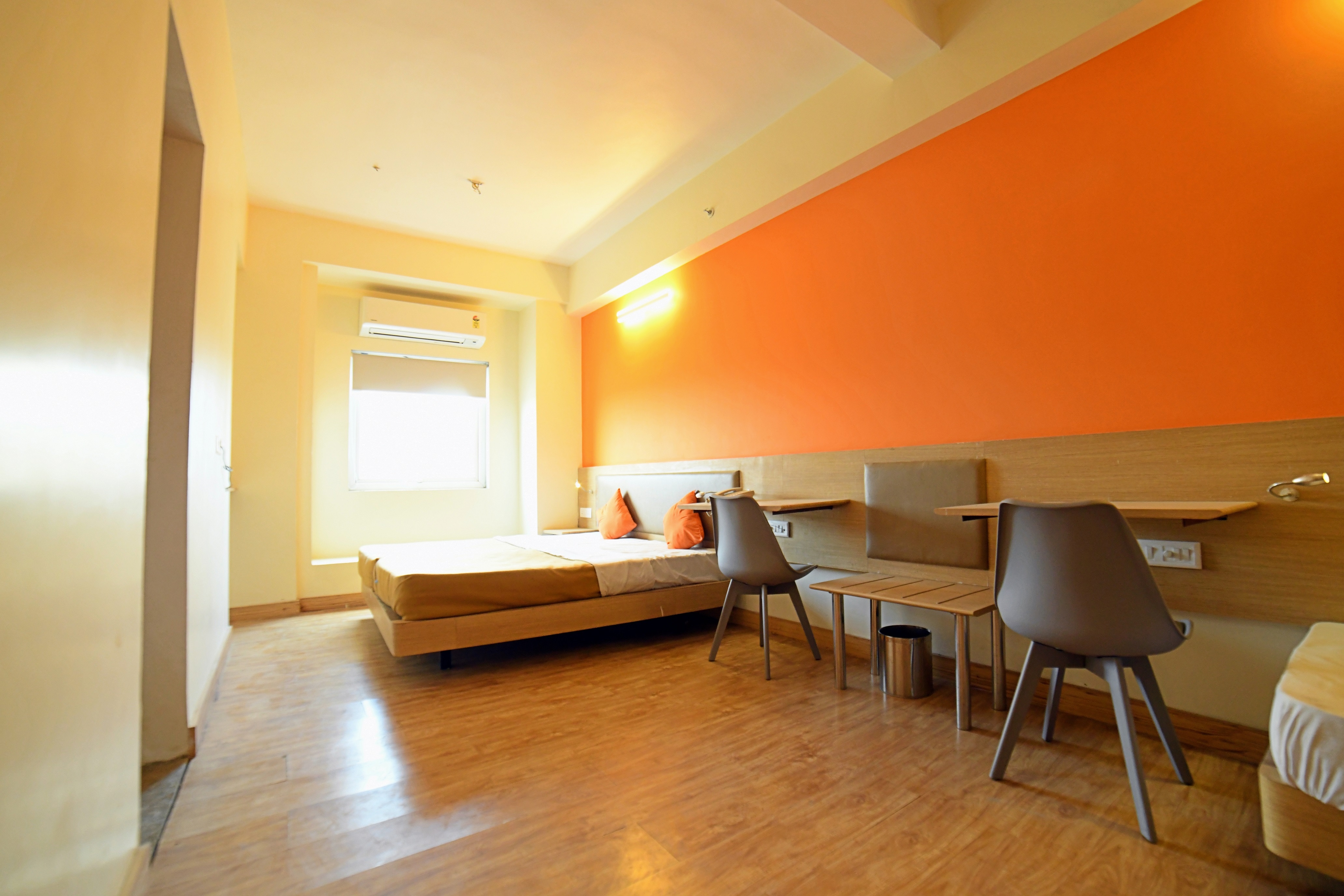 Smart Inn @ Taleda Square - Tap to explore photos