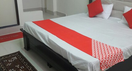 Hotel Radhikha Kung Palace Room Type - Non AC Deluxe