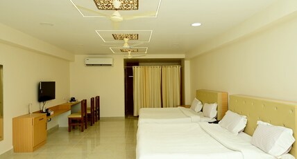 Hotel Rajam Selva Room Type - FAMILY SUITE