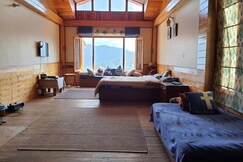 Majestic Himalayan | Rooms & Kitchen