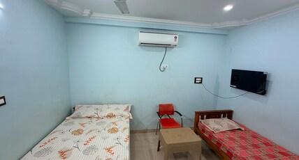 SRI VINAYAGA LODGE VALLIOOR Room Type - Master room