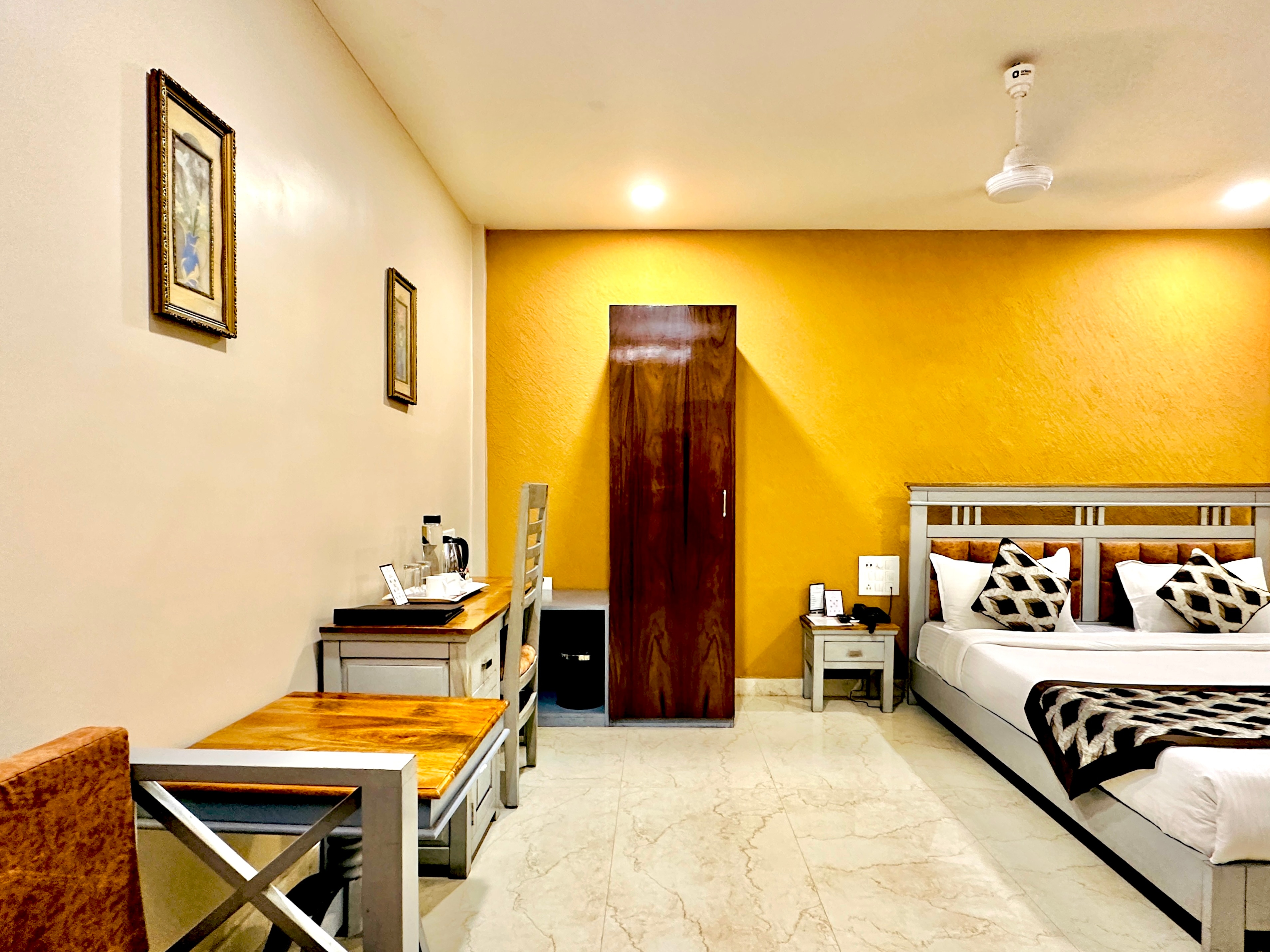 KRC Annexe - Tap to explore photos