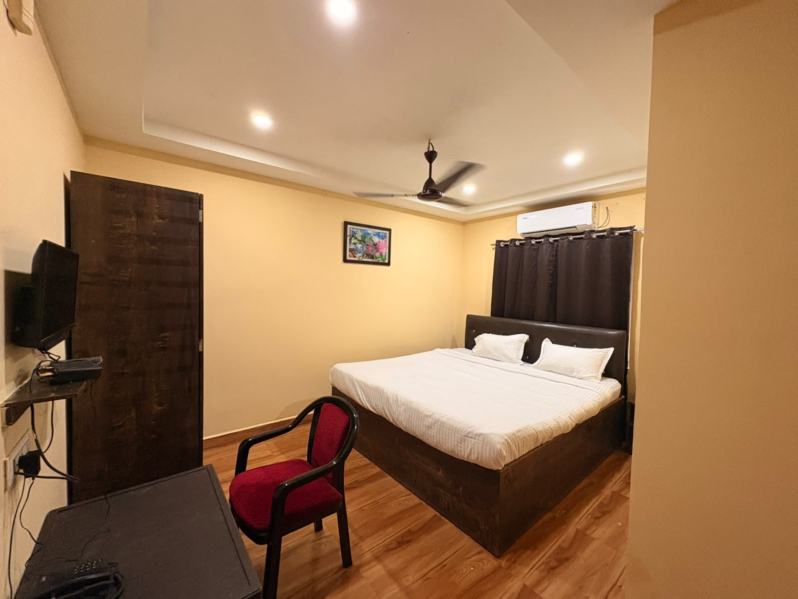 RKD INN a comfortable stay - Tap to explore photos