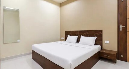 FabHotel Shagun Palace Room Type - Deluxe Room