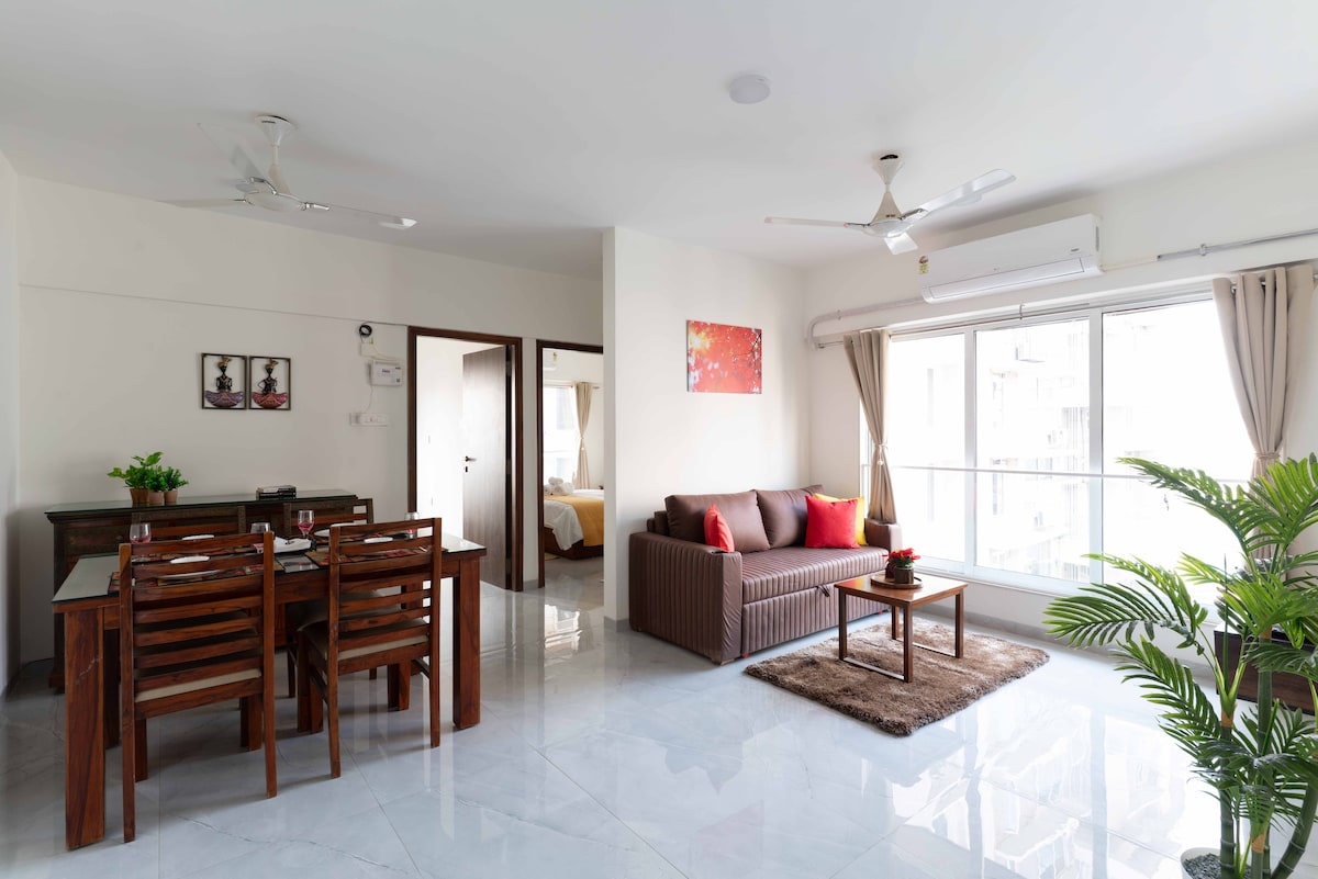 Urban Luxe Higher Floor 2BHK near BKC by Iconic Stays - Tap to explore photos