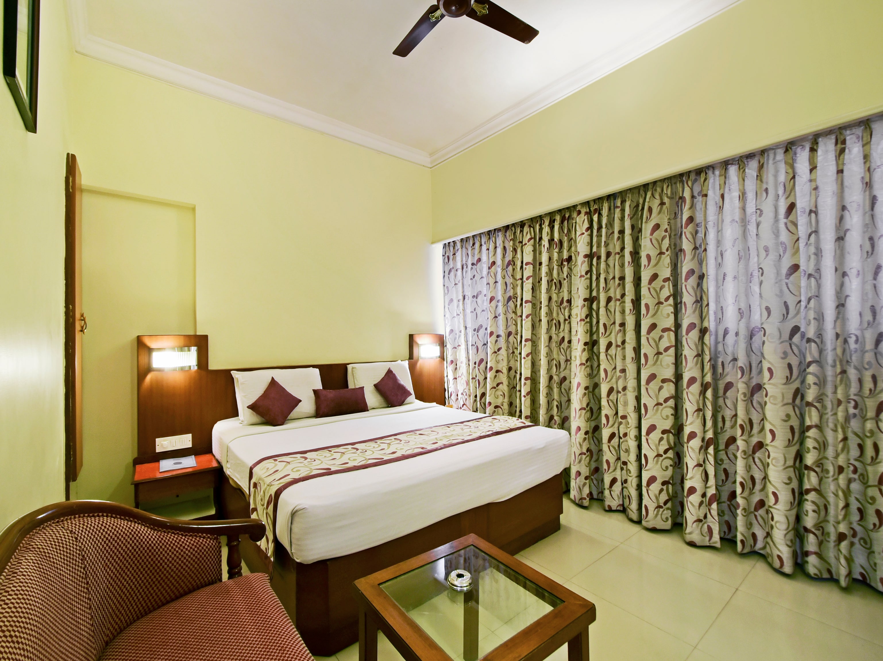 Hotel Maurya Palace - Tap to explore photos