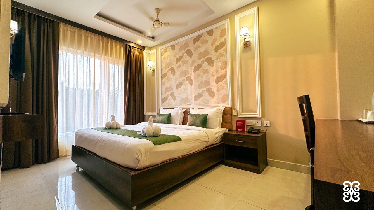 ODISSEY SUITES - Tap to explore photos