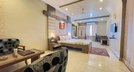 Hotel Centre Point Purina Room Type - Royal Superior Room