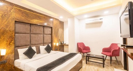 Hotel Cosmo Room Type - Premium Luxury Room