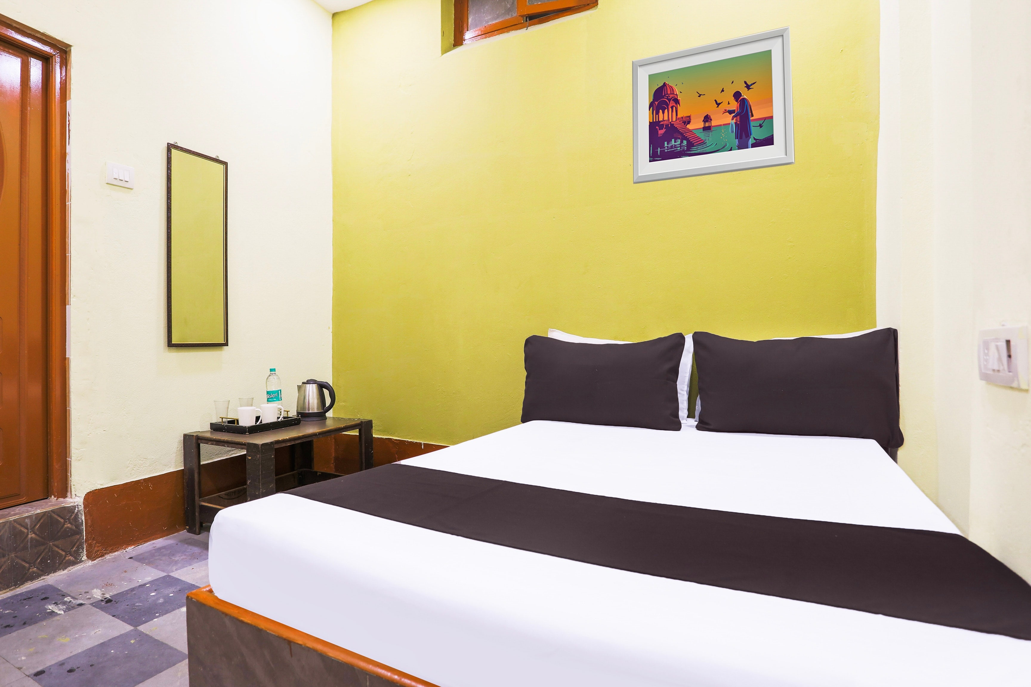 SR CONTINENTAL - Tap to explore photos