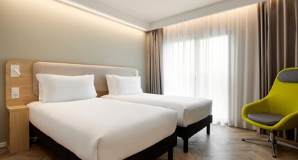 Holiday Inn Express EVORA Room Type - 2 Twin Standard Accessible with Free Breakfast