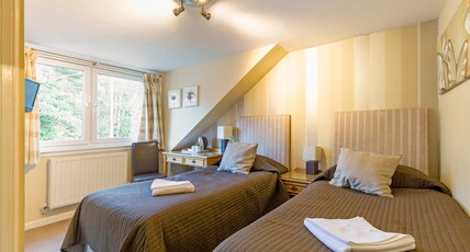 OYO Arden Guest House, Craigmillar Castle Edinburgh Room Type - Standard Twin Room